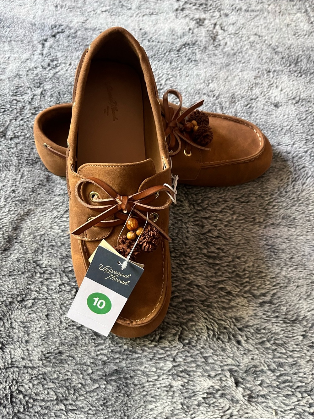 Universal Thread Women’s Tan Boat Shoes with Tassel Bead Accents